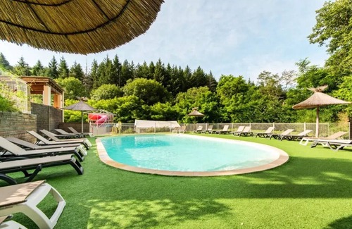 Saint-Vincent-de-Durfort House | Camping maeva Escapades Coeur d'Ardèche * - Mobile Home 3 Rooms 4 People (3 Adults and 1 Baby) + TV