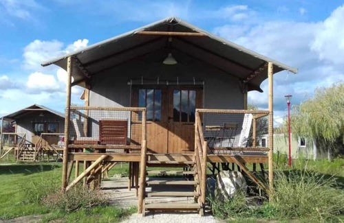 Mont-pres-Chambord House | Camping 3 étoiles - Piscine - ccbbdie