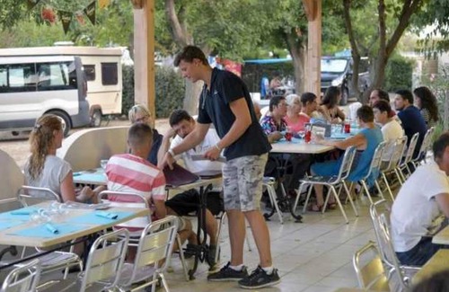 Vic-la-Gardiole House | Camping 3 étoiles - Piscine - eehfi0