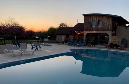 Cormatin House | Camping 3 étoiles - Piscine - ccaidd0