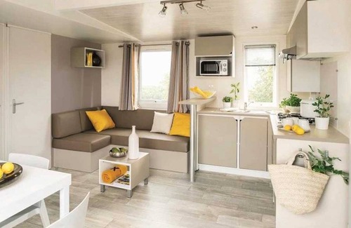 Avrille House | Camping 3 étoiles - Piscine - ccbafeh