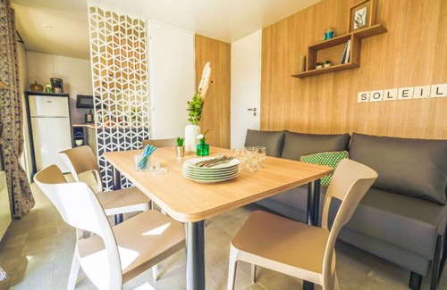 Landudec House | Camping 5* | Mobil-home TV Plancha 6p | Piscine
