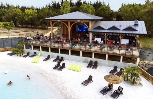Aubigny-les-Clouzeaux House | Camping Campilô* - Mobile Home Privilege TV LV Clim 4 Rooms 6 people