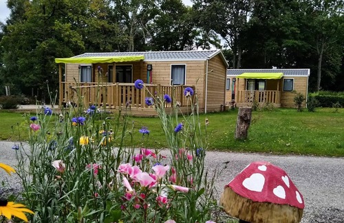 Priziac House | Camping Ecologique le Lac O Fées * - TROLL OU FARFADET - Mobil-home Confort 36m² - 3 chambres sur parcelle >100m2 6 personnes