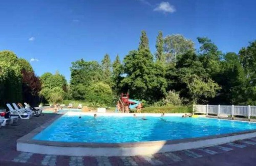 Saint-Honore-les-Bains House | Camping 3 étoiles - Parc aquatique - eeeaae