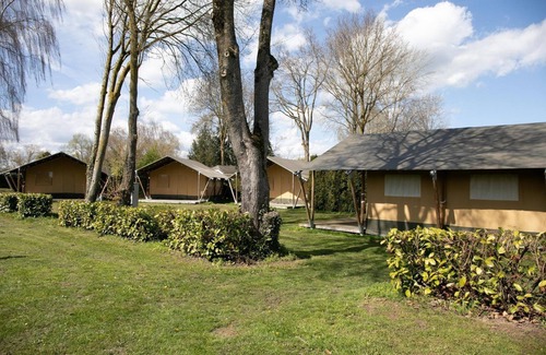 Terwolde House | Camping in luxury. Safari tents for 6 people