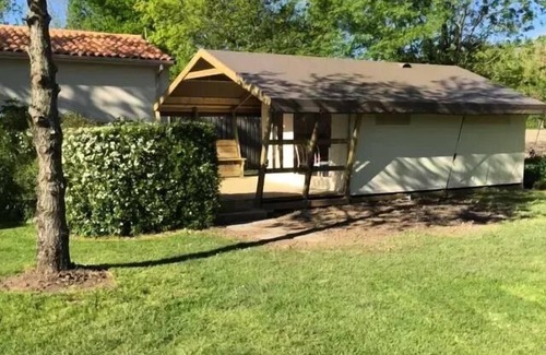 Coulon House | Camping La Venise Verte * - Ecolodge Toile & Bois 30m² (2 bedrooms - 4 people) including covered terrace 8m² - Without toilets 4 people