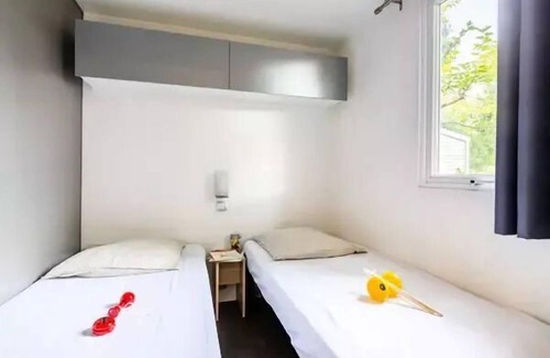 Lancieux House | Camping Le Soleil de Saint-Sieu *** - Classic XL 3-room mobile home for 4 people