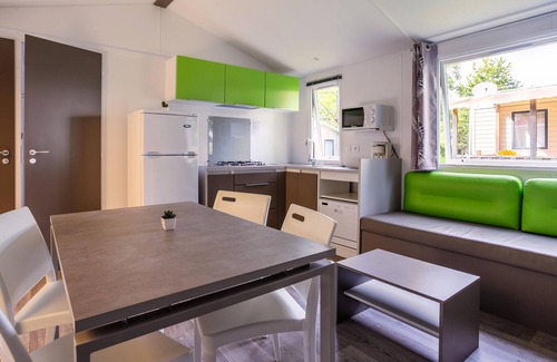 L'Aiguillon-sur-Vie House | Camping maeva Escapades Parc de La Grève **** - Premium Mobile Home 3 Rooms 4 People + TV