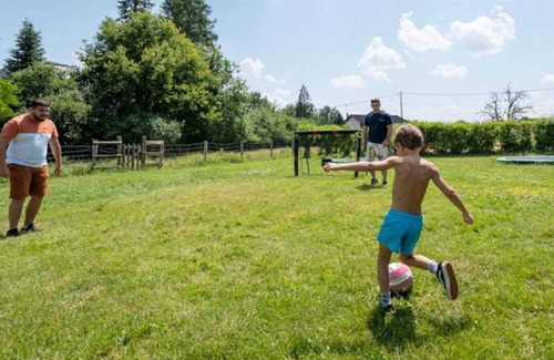 Chassenard House | Camping - Piscine - eecedf