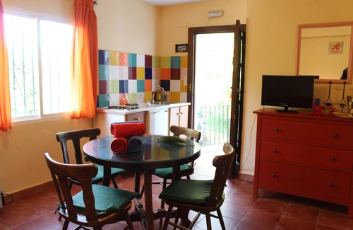 Velilla-Taramay RV Rental | Camping Tropical