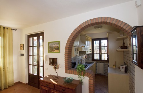 Montescudaio House | Campo del Rosario is an oasis of peace immersed in the Tuscan countryside.