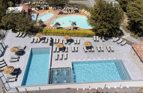 Laurac-en-Vivarais House | Campsite Flower Saint Amand * - Lodge Victoria Confort 3 rooms 4 people Without sanitary facilities