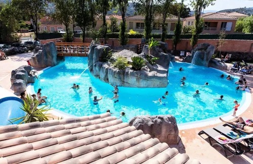 La Roquette-sur-Siagne House | Campsite Le Saint Louis* - Mobile home Comfort 3 rooms 4 adults + 2 children - TV