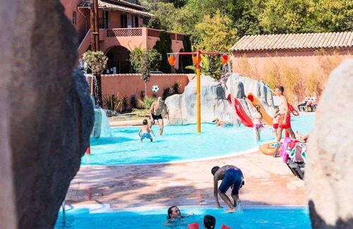 La Roquette-sur-Siagne House | Campsite Le Saint Louis* - Mobile home Comfort 3 rooms 4 adults + 2 children - TV