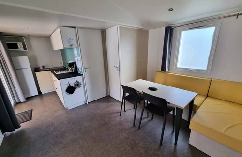 Saint-Molf House | Campsite maeva Escapades Domaine du Mes * - Mobil-Home DETENTION 3 Rooms 4 People + TV