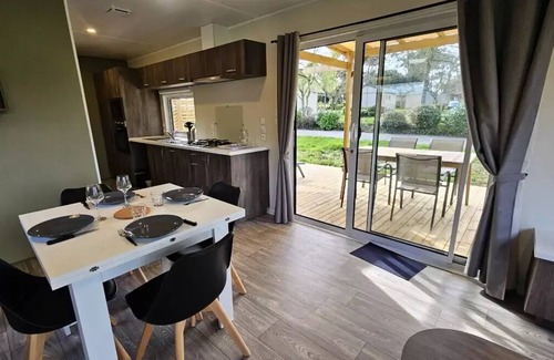 Caro House | Campsite maeva Respire Domaine de Kervallon * - Mobile Home Sweet 3 Rooms 4 People Air Conditioned + TV