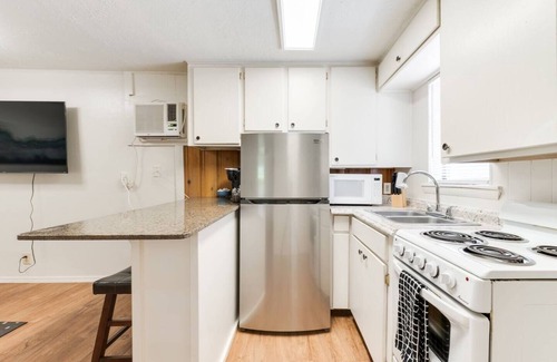 Norman House | Campus Corner Cabana