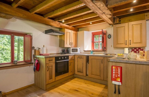Camrose House | Camrose Mill, Holiday Property Camrose, Sleeps 4, 2 bedrooms, bathrooms
