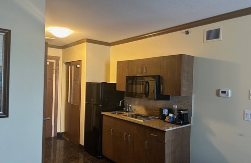 Camrose Hotel | Camrose Resort & Casino