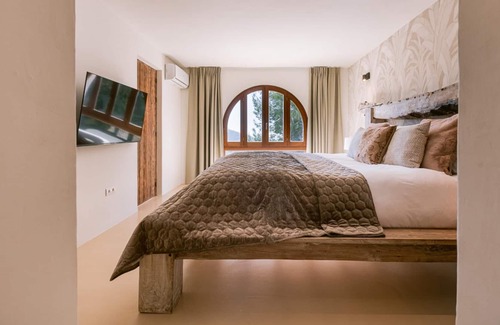 Can Furnet Villa | Can Furnet in Ibiza with 4 bedrooms and 8 bathrooms