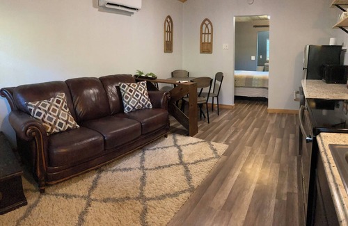 Tyler Cottage | Cana Cottage | Farm Stay