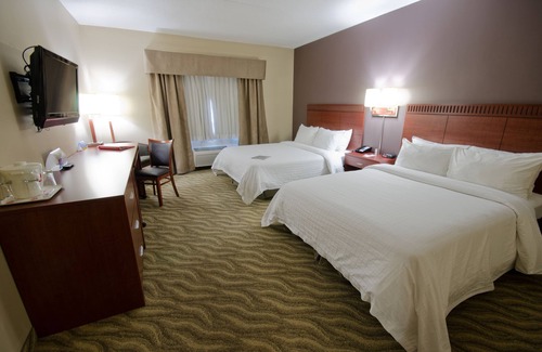 Winnipeg Hotel | Canad Inns Destination Centre Garden City