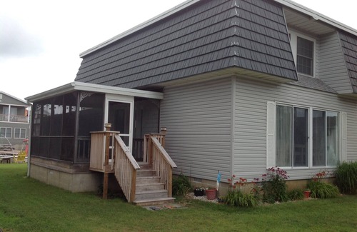 South Bethany Harbor House | Canal Front home. 2 short blocks to the beach.