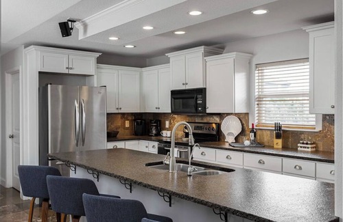 Navarre Beach House | Canal Front House Sleeps 10 - Book now for Summer