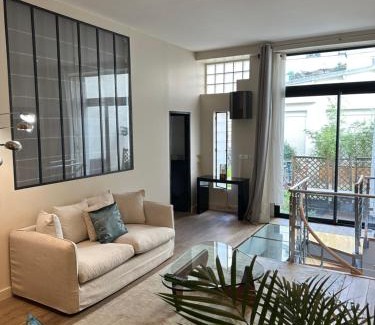 Porte-Saint-Martin Apartment | Canal Saint Martin apartments
