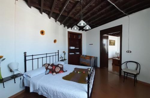 Los Realejos House | Canarian House with views and pool