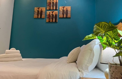 Muckleneuk House | Canary Guest House
