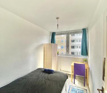 Lansbury House | Canary Wharf Serviced Apartement