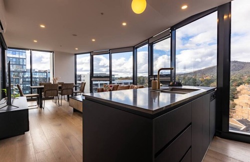 Reid Apartment | Canberra City Centre!Panoramic & Scenic View! 728