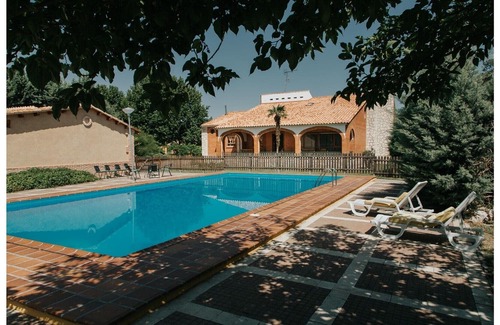 Hornillos de Eresma Apartment | CANDEAL APARTMENT ---