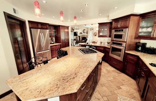 Paso Robles House | Candlewood Creek-Minutes from Downtown Paso Robles - Pool and Pet-Friendly!