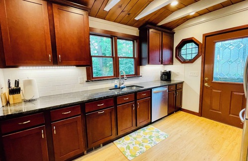 New Fairfield Cabin | Candlewood Isle Cabin ~Dog-Friendly ~Lake Access~ Beach, Tennis, Basketball