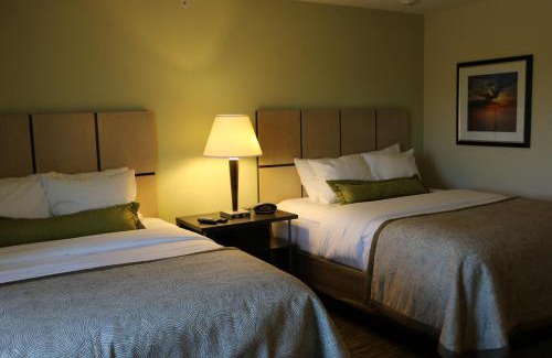 Bloomington Hotel | Candlewood Suites Bloomington by IHG