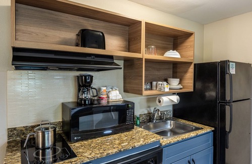 Okatie Hotel | Candlewood Suites Bluffton-Hilton Head by IHG