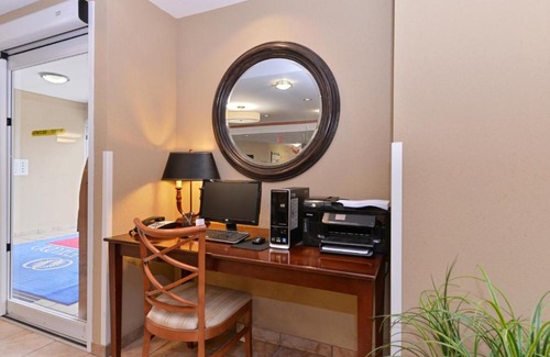 Big Flats Airport Hotel | Candlewood Suites Elmira Horseheads by IHG