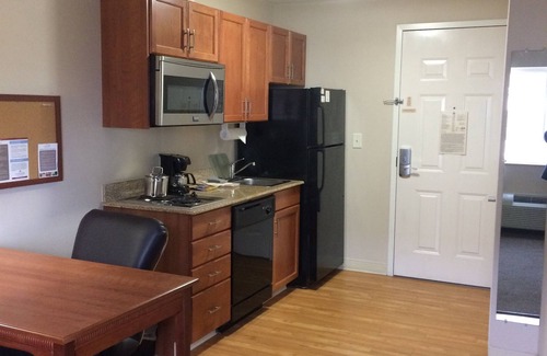 Jacksonville Hotel | Candlewood Suites Jacksonville by IHG