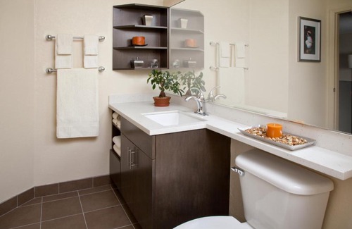 Kenedy Hotel | Candlewood Suites Kenedy by IHG