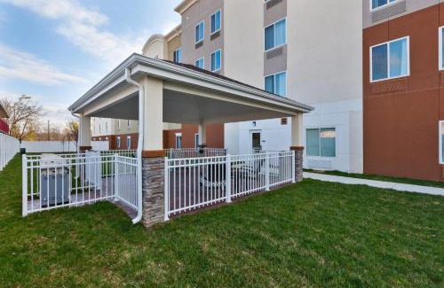Louisville Hotel | Candlewood Suites Louisville - NE Downtown Area by IHG