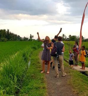 Banjarangkan Villa | Candy Home Stay