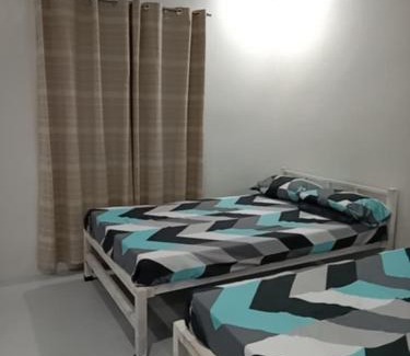Mariveles House | Candys Guest House Alion Mariveles Bataan Candelaria Farm