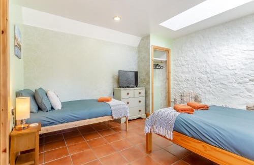 Inchnadamph Apartment | Canisp Studio Apartment - Uk49099