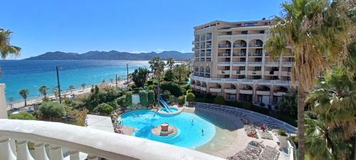 Cannes La Bocca Apartment | #Cannes Boccacabana Beach, Seafront, in Résid Pierre&Vacances 3 Stars