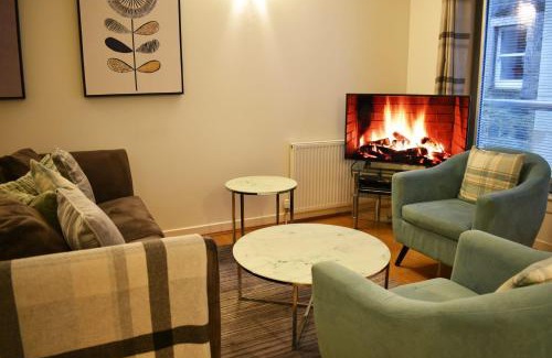 Fort Augustus Apartment | Cannon Point BW7
