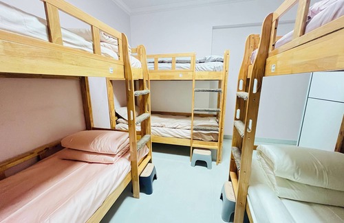 Nanming District Hostel | Canon Youth Hostel