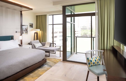 SouthPark Hotel | Canopy by Hilton Charlotte Southpark